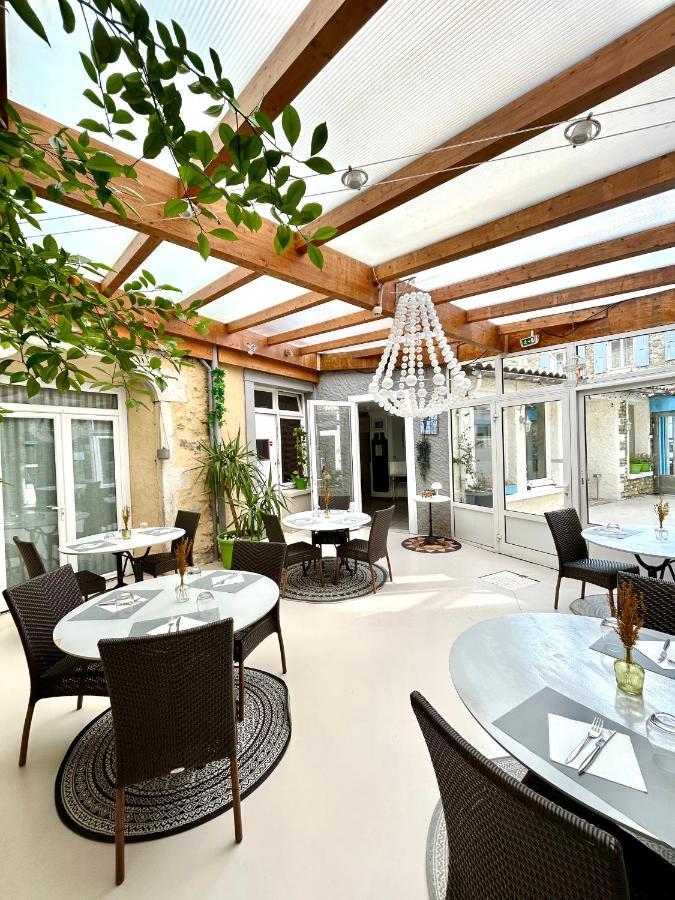 Les Voyageurs Hotel Charols Exterior photo